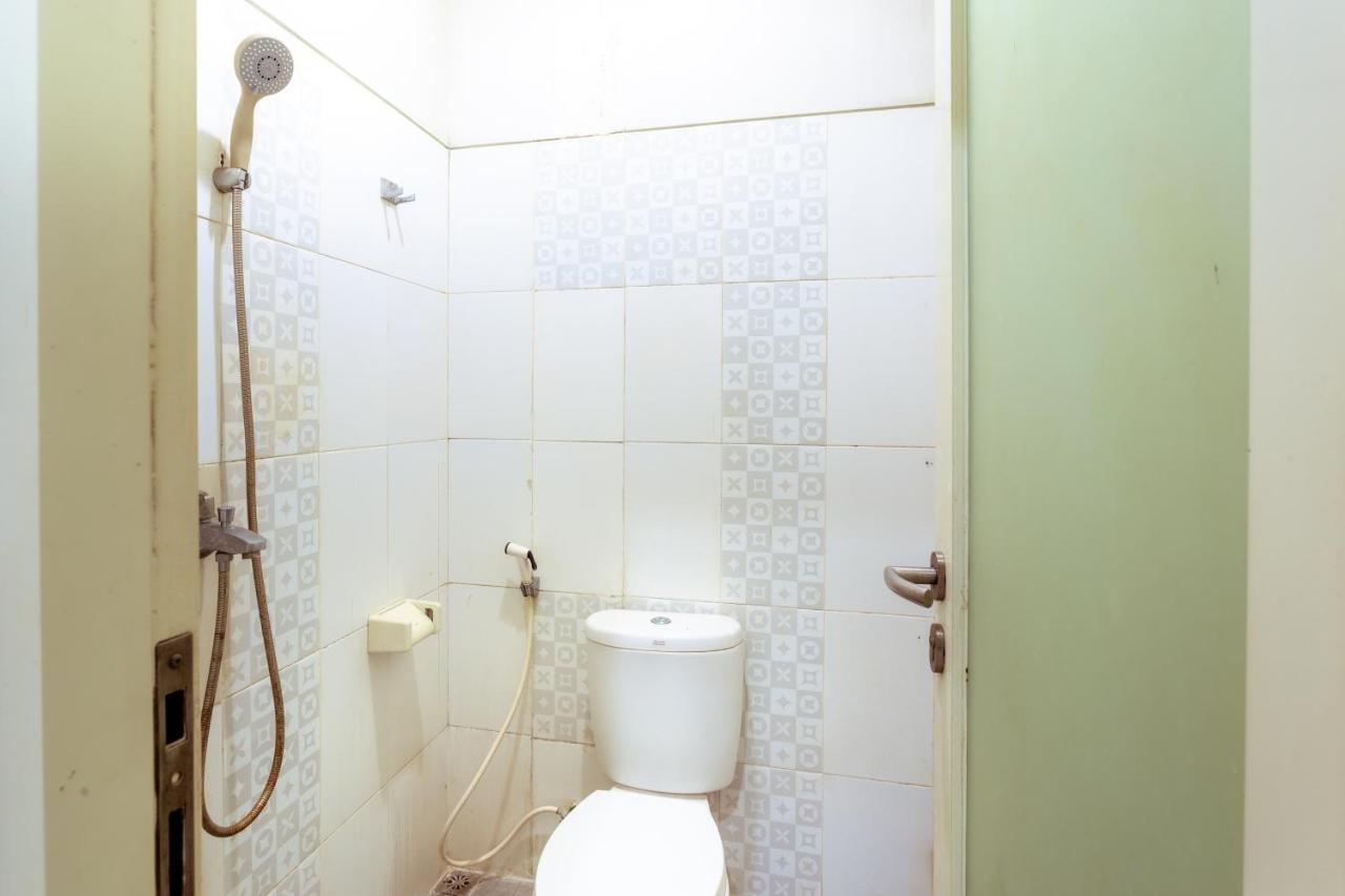 Ardhya Guesthouse Syariah By Ecommerceloka Sidoarjo Exterior photo